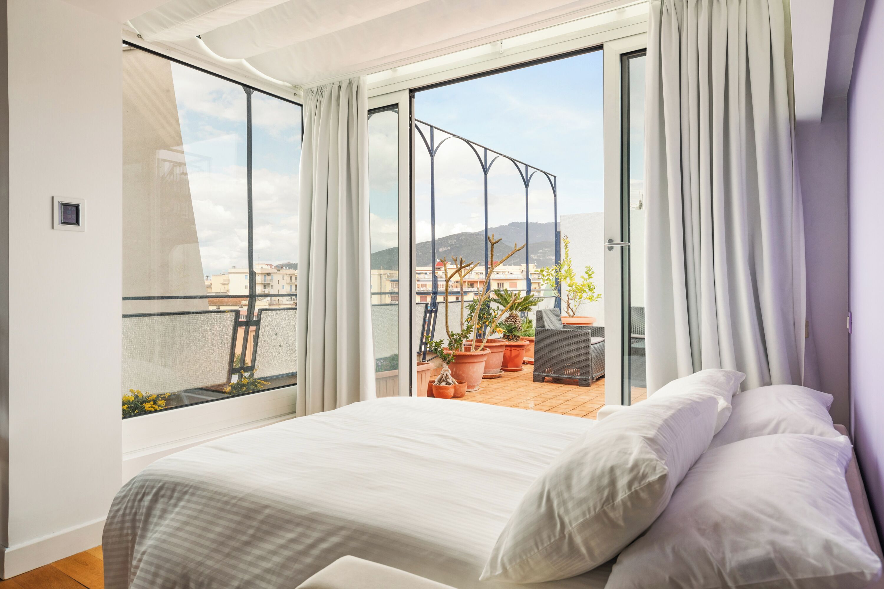 Exclusive Penthouse, Sea View | Living area | 32-inch flat-screen TV with digital channels, LCD TV