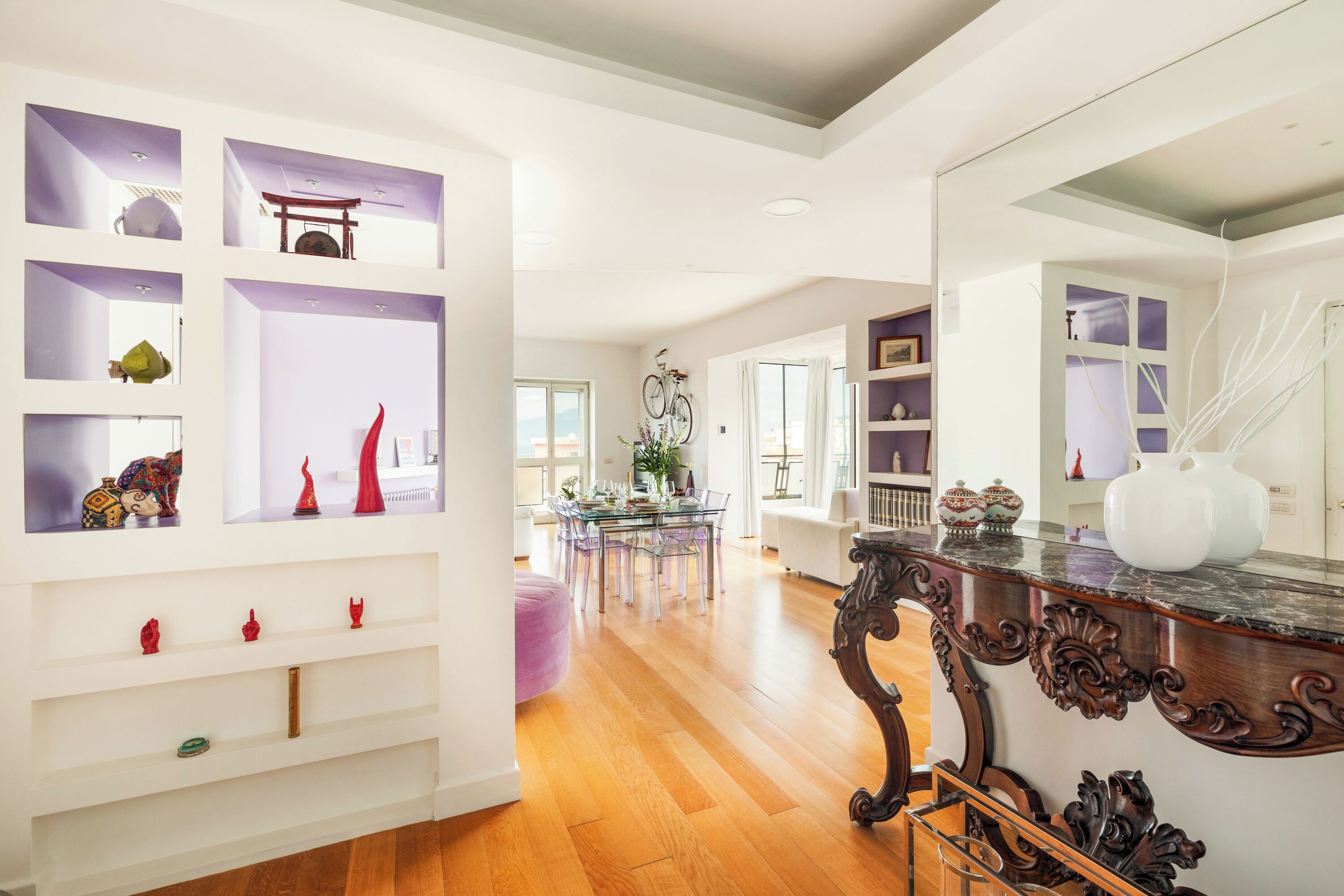 Exclusive Penthouse, Sea View | Living area | 32-inch flat-screen TV with digital channels, LCD TV