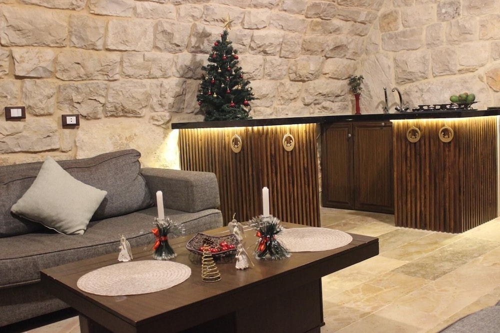 2 Star Hotels