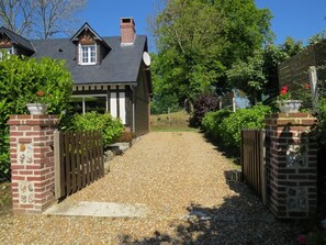 Property grounds - Gîtes de France® - La Charetterie (CANOUVILLE)