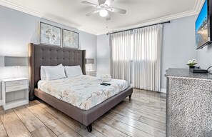 6 bedrooms, iron/ironing board, free WiFi, bed sheets