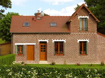 Location gßte "Le Tilleul" à Roncherolles en Bray n° G6027.