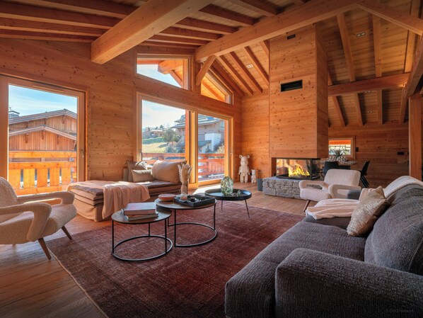 Fernseher, Kamin
