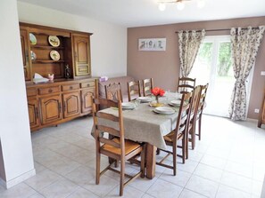 Dining - Gîtes de France® - Le Poulailler (YPREVILLE BIVILLE)