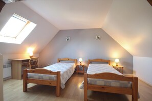 2 chambres, lit parapluie