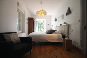 2 habitaciones, cuna de viaje y wifi gratis 