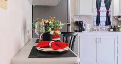 Charming 1-bedroom apartment within St. Johnâs