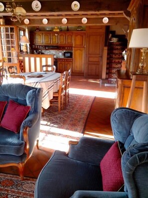 TV, DVD player - Gîtes de France® - La Chaumière (OCTEVILLE SUR MER)