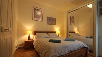 4 bedrooms, travel cot, free WiFi