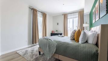 2 室のベッドルーム、アイロン / アイロン台、WiFi、ベッドシーツ