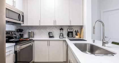 Cozy 2BR Escape in MarinaDelRey!Free Parking&Pool