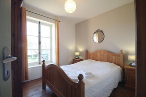 5 camere, culla da viaggio, Wi-Fi gratuito