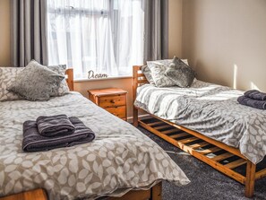 2 bedrooms, free WiFi, bed sheets