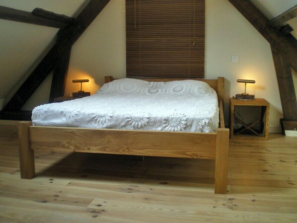 3 bedrooms, travel crib, free WiFi