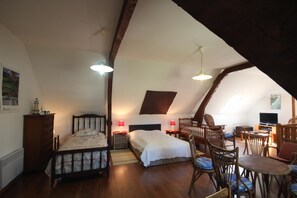 3 soverom og reiseseng for barn