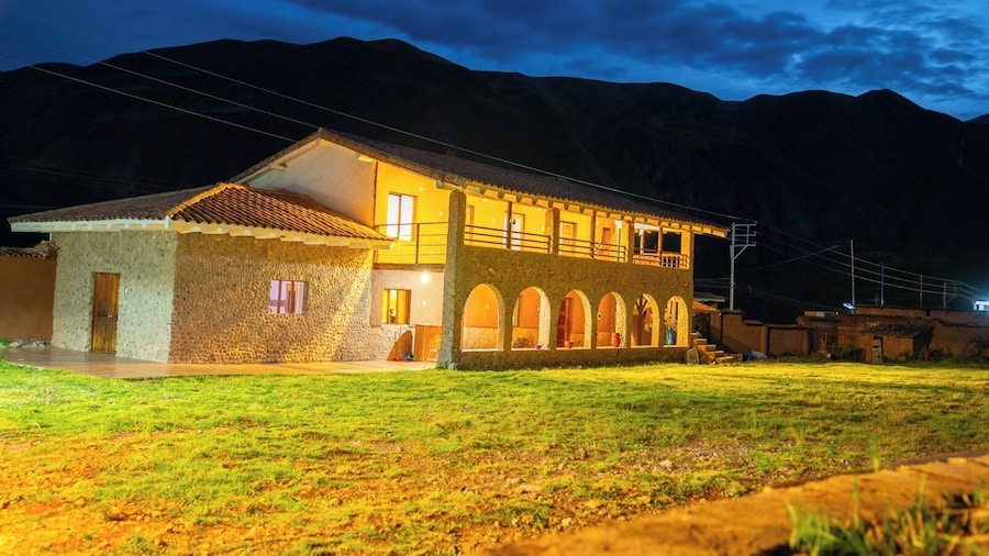 Casa Mayta Hotel