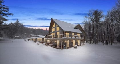 Griffin Chalet 5 about a mile to Stowe Resort