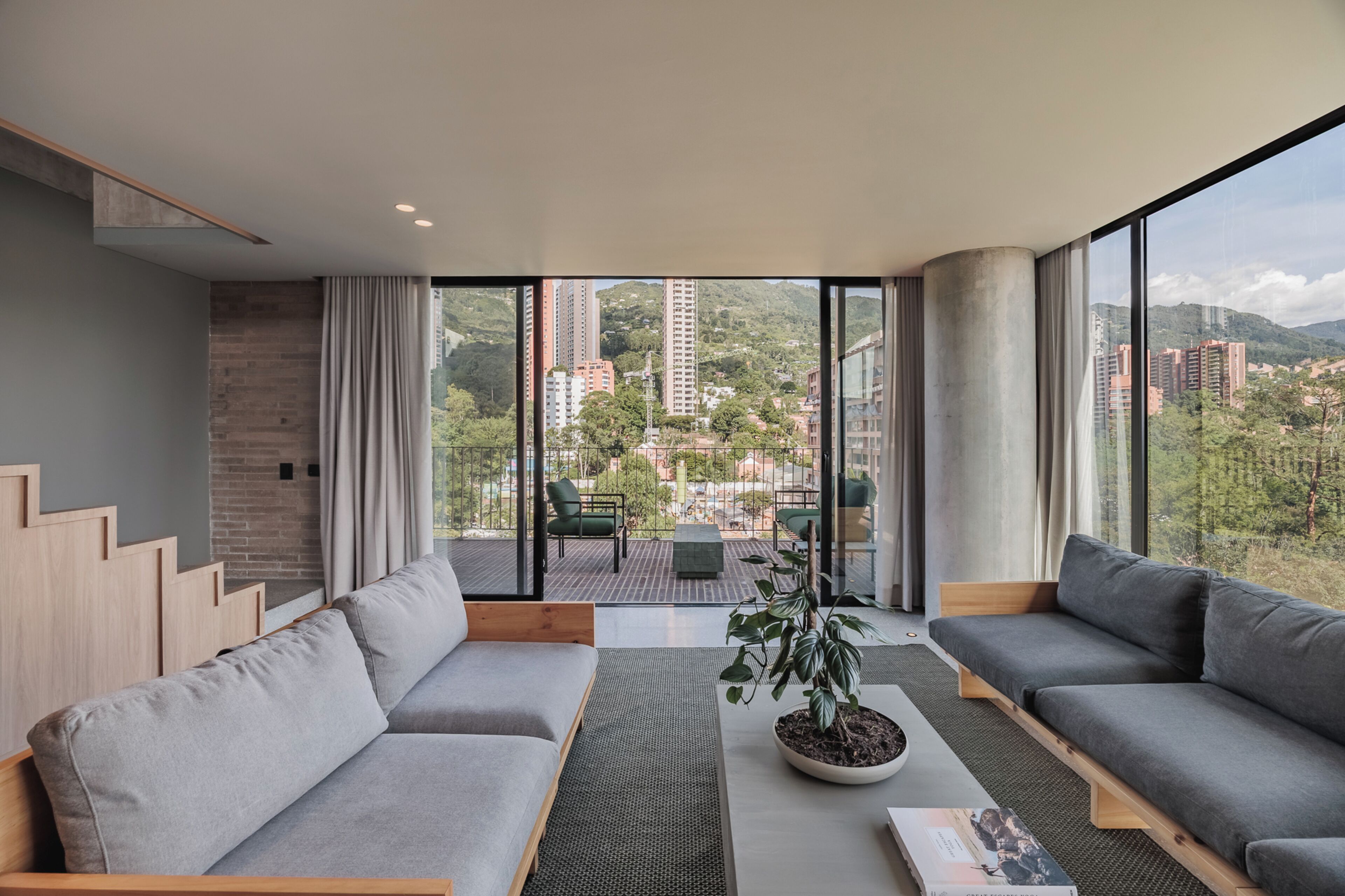 Luxury Penthouse, 2 Bedrooms, Hot Tub | Premium bedding, down comforters, minibar, in-room safe