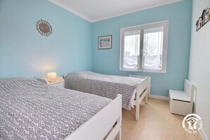 2 bedrooms, iron/ironing board, travel crib, free WiFi