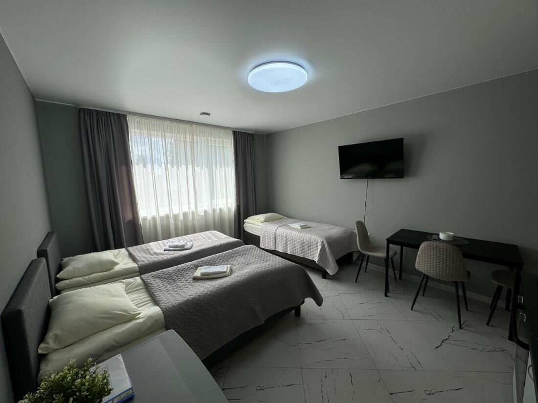 1 bedroom, iron/ironing board, internet, bed sheets