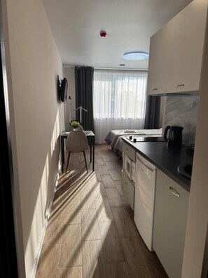 1 habitación, internet y ropa de cama 