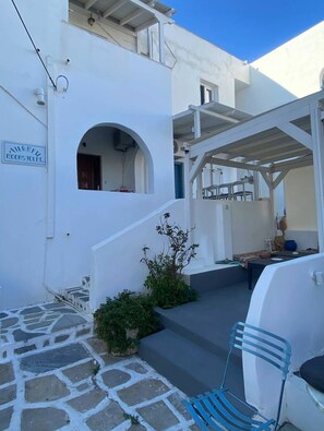 Exterior detail - Casa Filareti-4pax studio with city view (Ios)