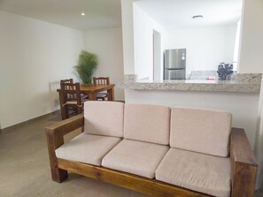 Living area - Apartment Concha de Mar with 3-bedroom in the delightful dowtown Puerto Vallarta (Puerto Vallarta)