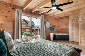 3 bedrooms, desk, iron/ironing board, WiFi