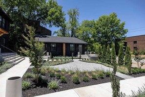 Apartment (6 Bedrooms) | Interior - 24-guest Retreat The Nomad: Studio x2, 1BR x4 (Nashville)