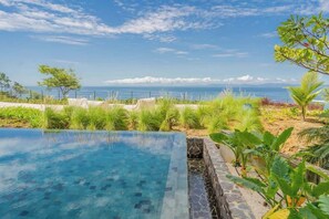 Outdoor pool - Exclusive Designer Condo w/ 180° Ocean Front (Playa Herradura)