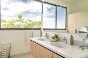 Shower, hair dryer, towels, soap - Exclusive Designer Condo w/ 180° Ocean Front (Playa Herradura)