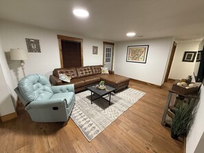 Smart TV, computer monitors