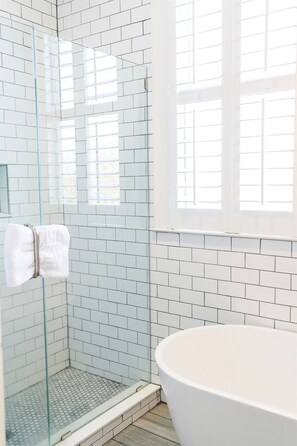Shower, towels