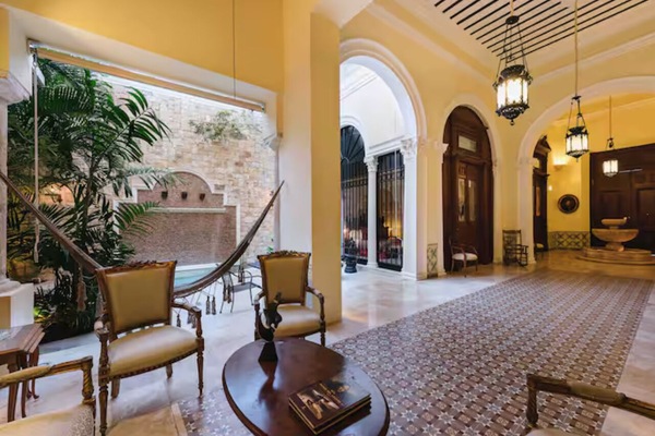 Luxury House, Private Pool | Living area