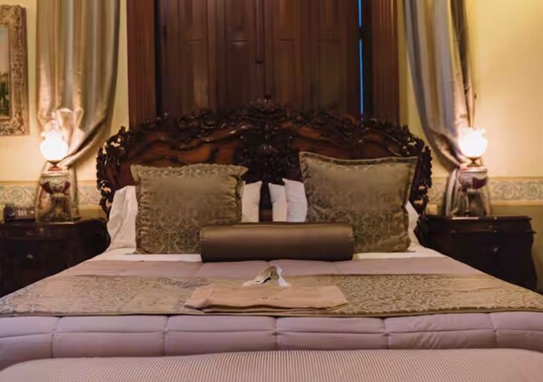 Luxe huis, privézwembad | 3 slaapkamers, verduisterende gordijnen, een strijkplank/strijkijzer