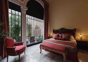 Maison Luxe, piscine privée | 3 chambres, rideaux occultants, fer et planche à repasser, Wi-Fi gratuit