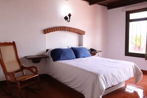 Standard Double or Twin Room | Laptop workspace, free WiFi - Hotel Cuamanco (Huamantla)