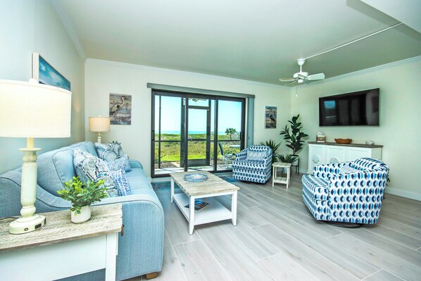 Smart TV - Beachfront 1st floor condo at Sandalfoot Sanibel Island Sandalfoot 1B1 (Sanibel Island)