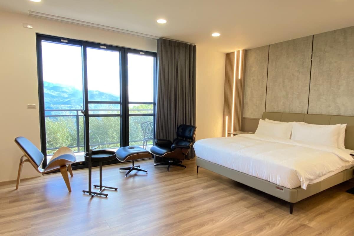 Habitación doble de lujo, balcón, vista a la montaña | Wifi gratis