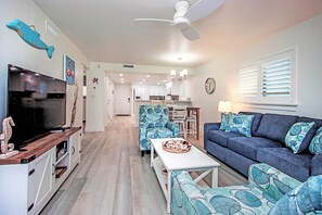 Smart TV - Beautiful beachfront condo steps from the beach on Sanibel Island - Sandalfoot 2D1 (Sanibel Island)