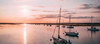 Saltwater Stunning Holiday House Milford on Sea Sleeps 6