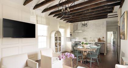 Historic Charm & Modern Comfort - Perfect Downtown Location