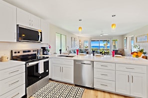 Kühlschrank, Kochgeschirr/Geschirr/Besteck