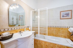 Hair dryer, towels