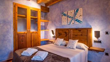 6 chambres, fer et planche à repasser, Wi-Fi gratuit, draps fournis