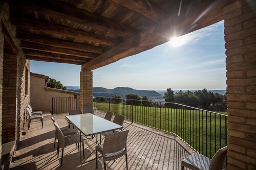 Country House 'La Cajola' with Mountain View, Private Pool and Wi-Fi