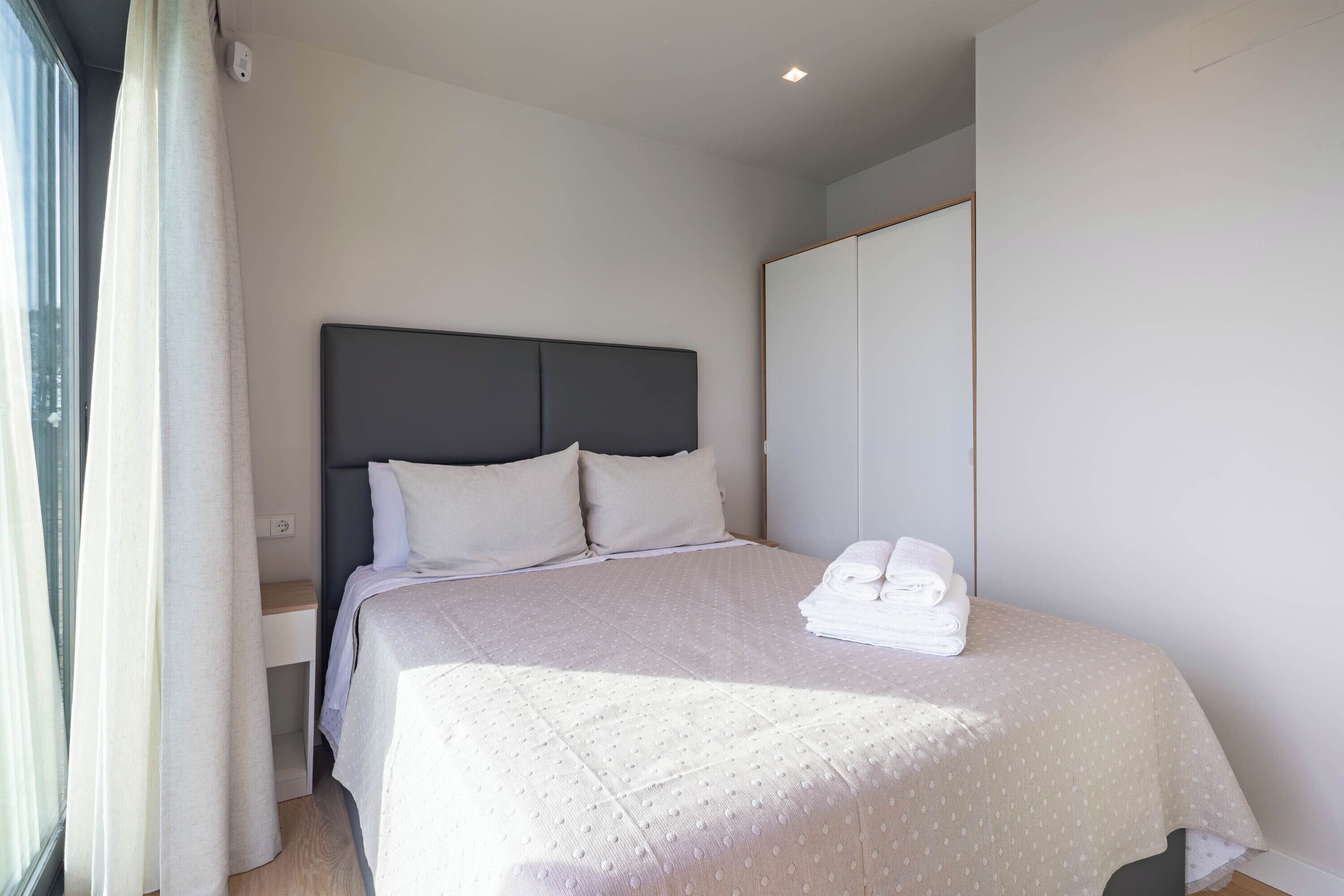 1 bedroom, free WiFi, bed sheets