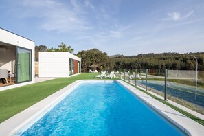 Pool - Apartment 'Bungalow 1' with Sea View, Wi-Fi and Air Conditioning (A Pobra do Caramiñal)