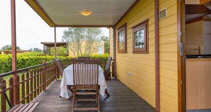 Bungalow 'Stella 1' with Shared Pool, Private Terrace and Air Conditioning