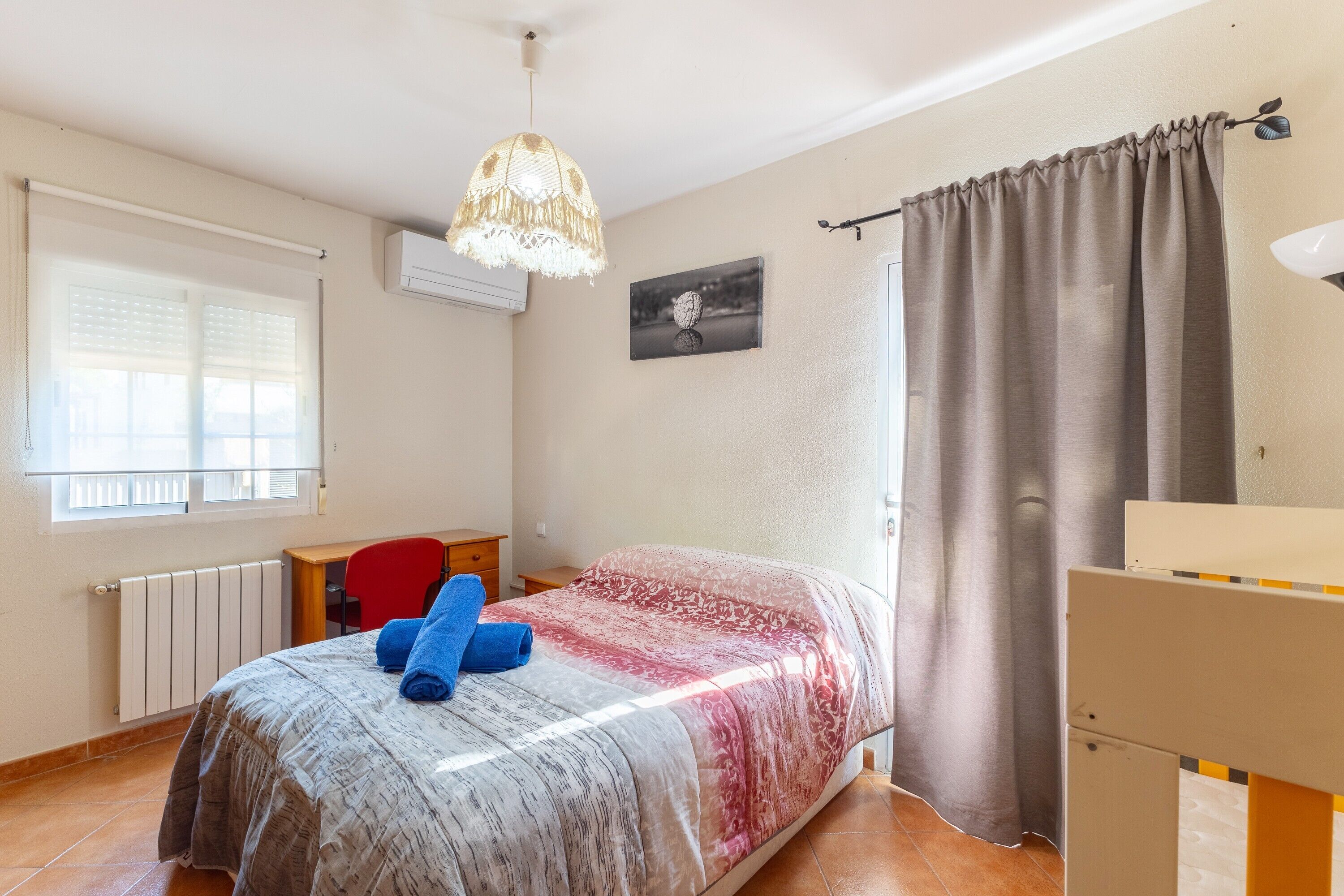 10 chambres, fer et planche à repasser, Wi-Fi gratuit, draps fournis